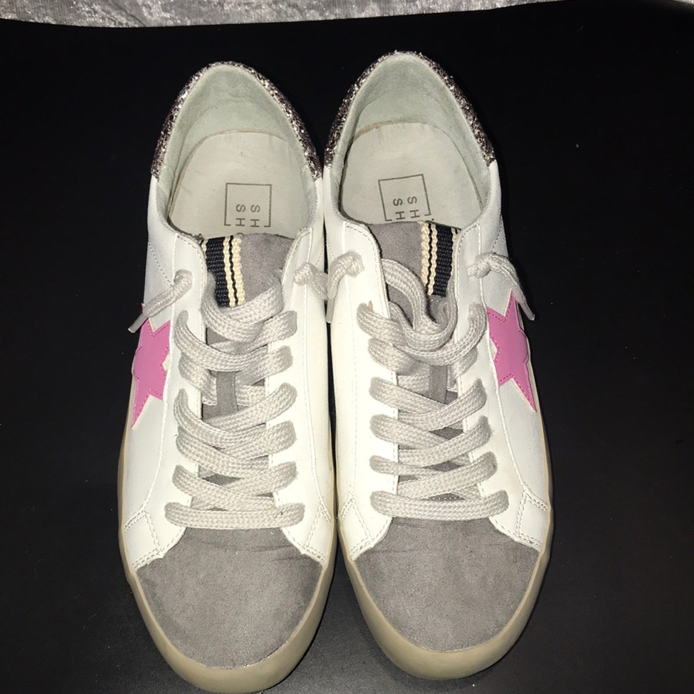 Only worn once cute Shu Shop Shoe size 9